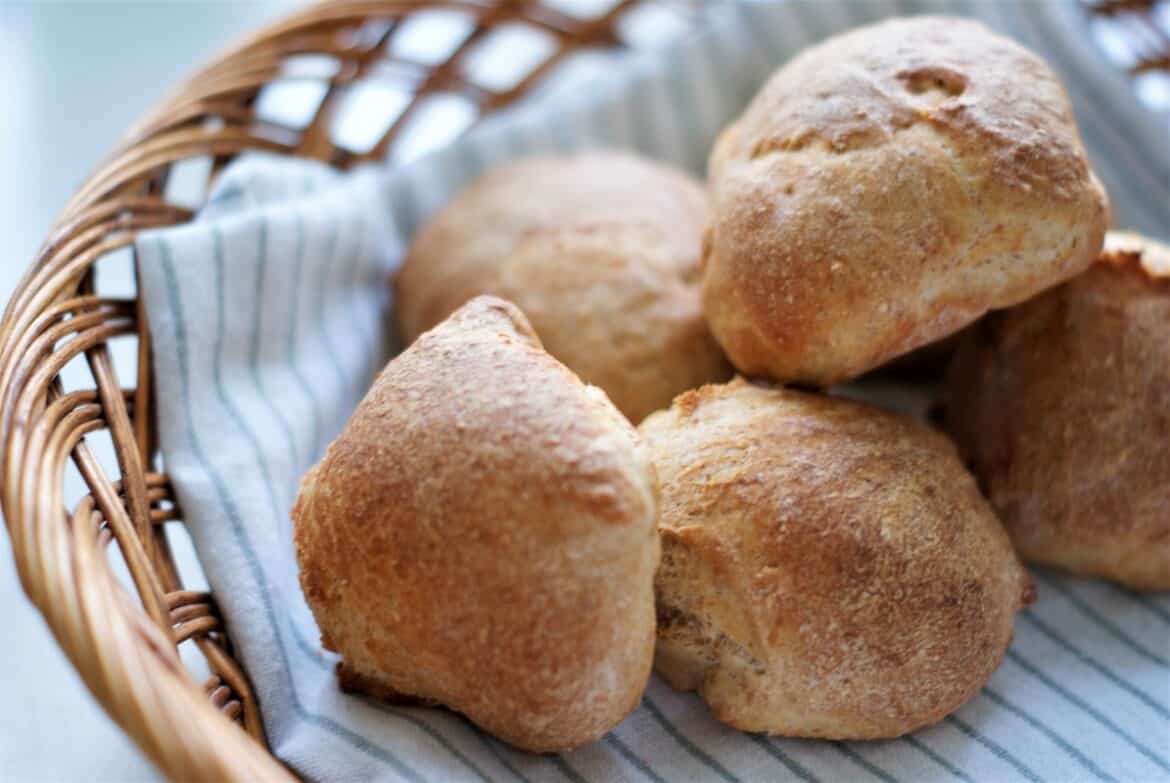 opskrift paa koldhaevede morgen boller med grahamsmel